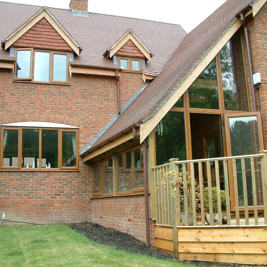 Lean-To Southgate